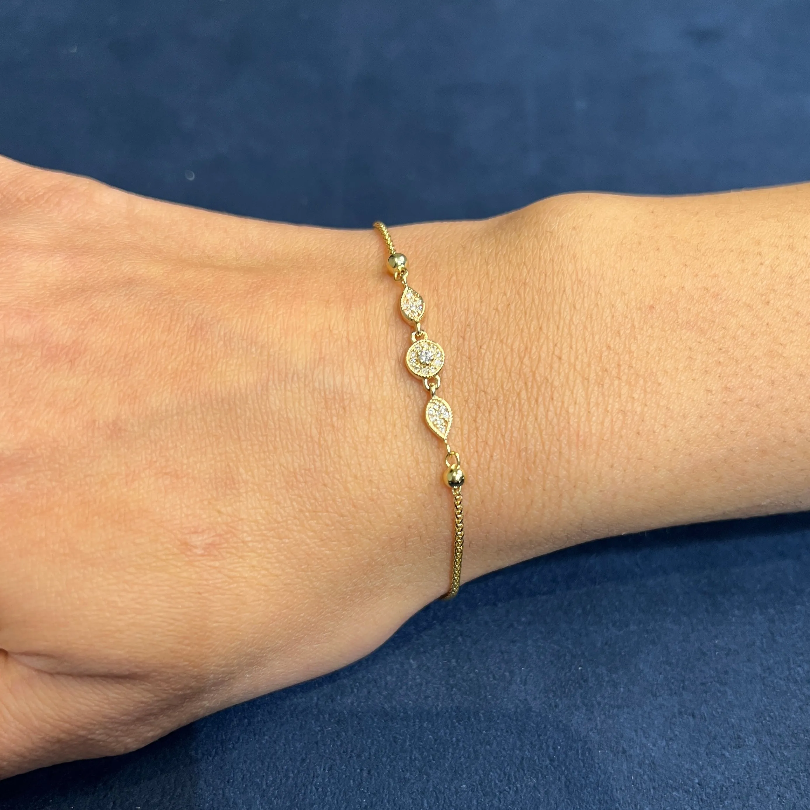 10K Yellow Gold (0.09ct) Canadian Diamond Bolo Bracelet