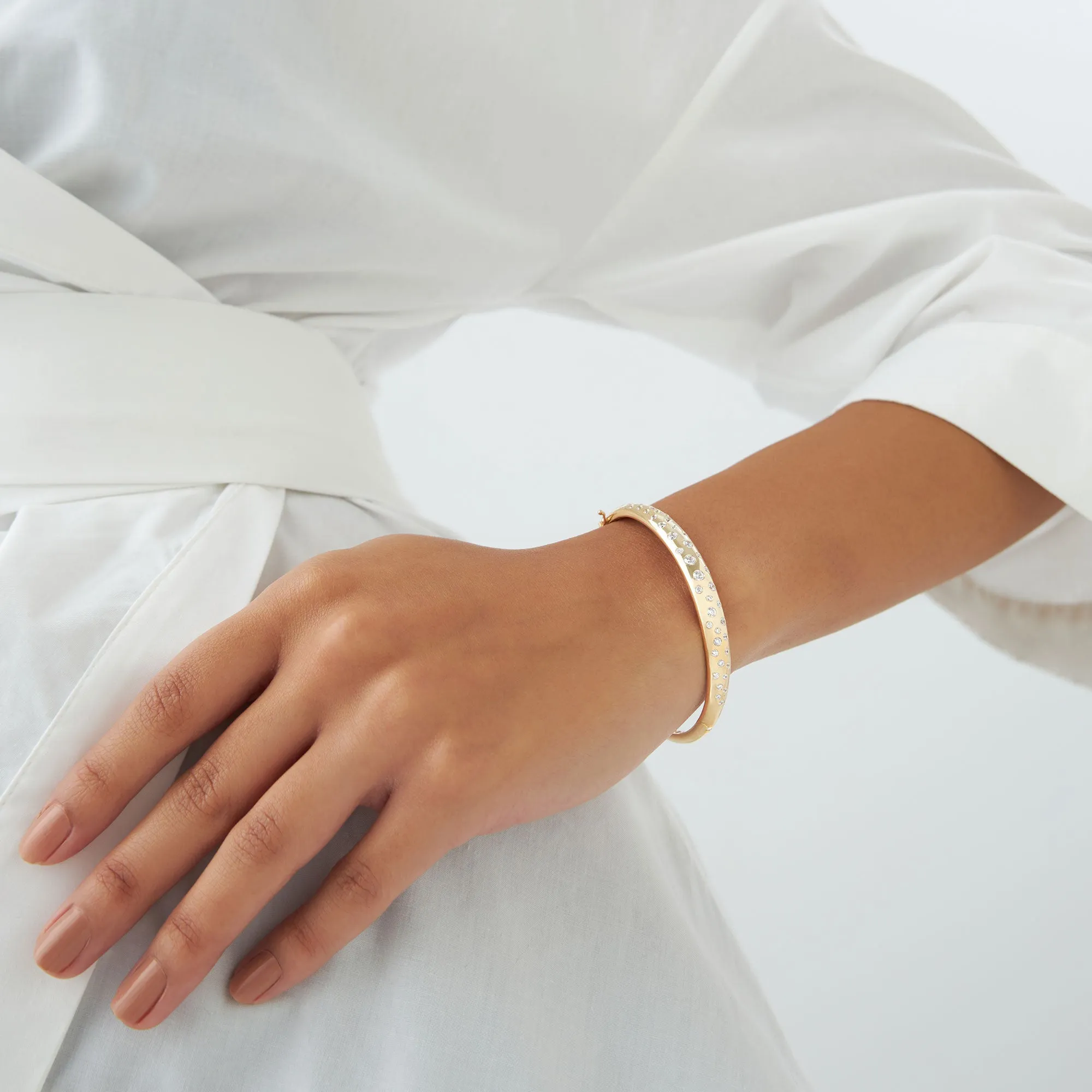 14k 1.20ctw Dome Floating Diamond Bangle Bracelet