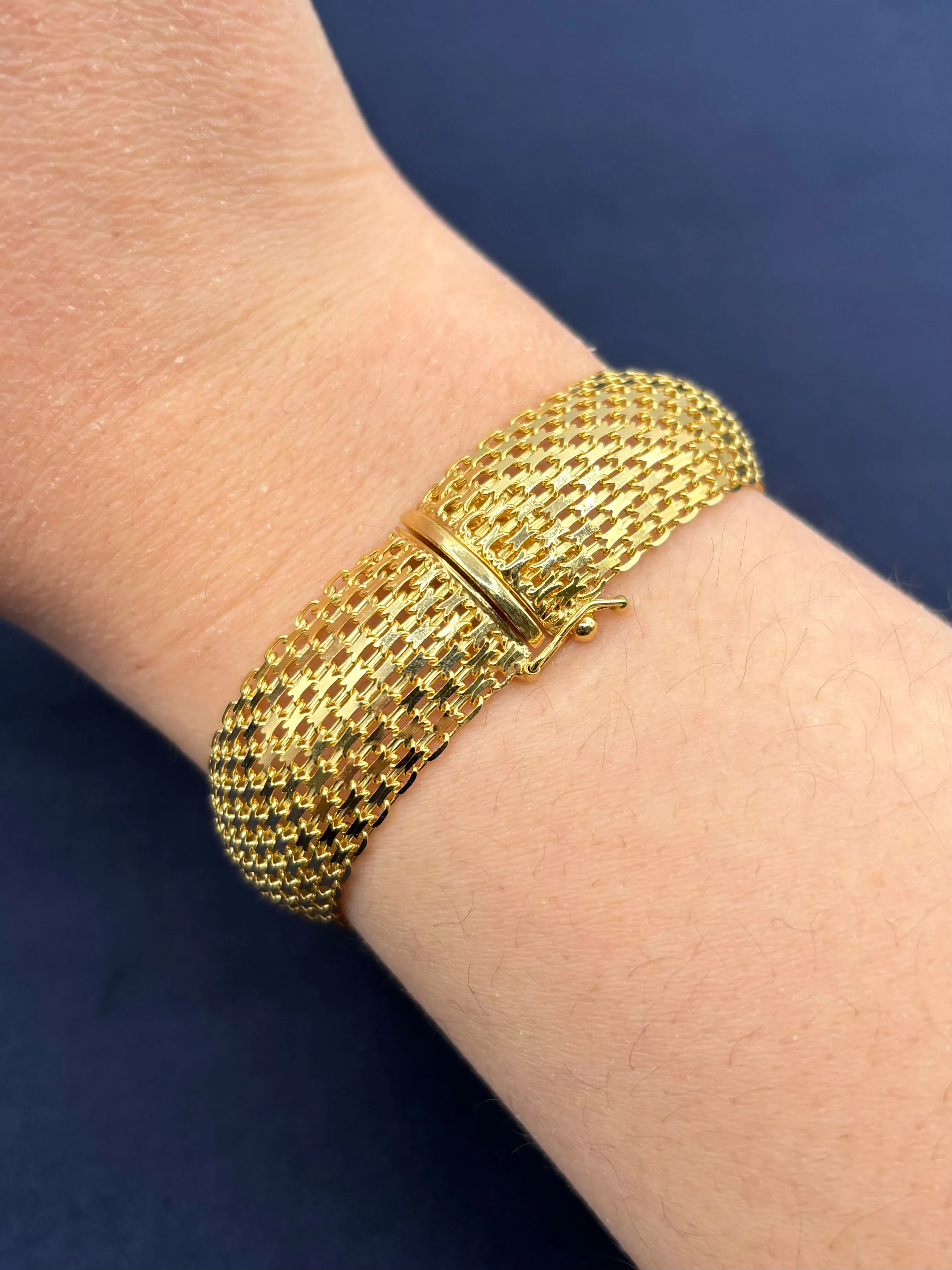14k Gold Textured Bracelet