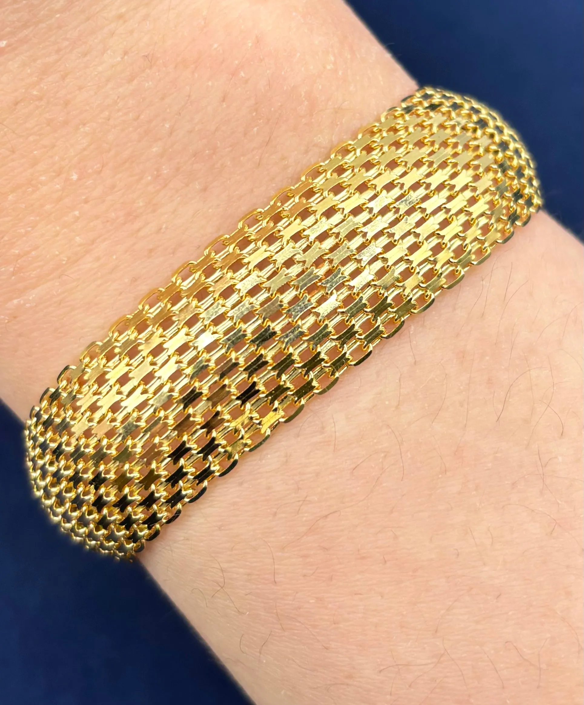 14k Gold Textured Bracelet
