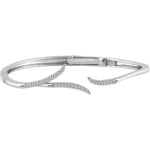 14K White 1/4 CTW Diamond Hinged 7" Bracelet