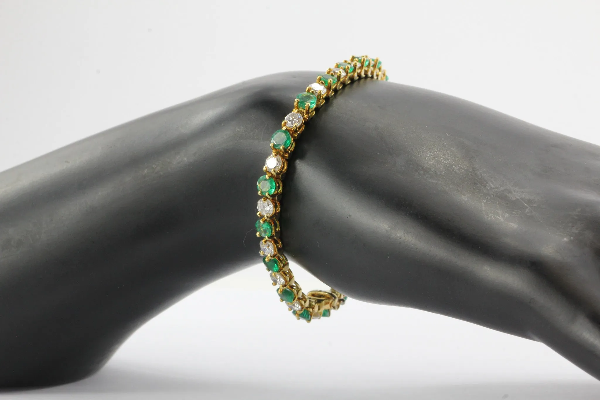18K Gold Emerald Diamond Tennis Bracelet 7.25 Carats Total