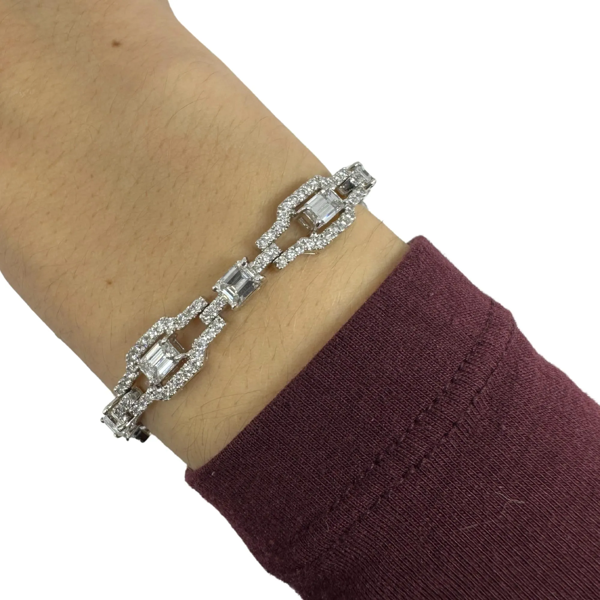 18K White Gold Emerald Cut Diamond Bracelet - 6.5 inches