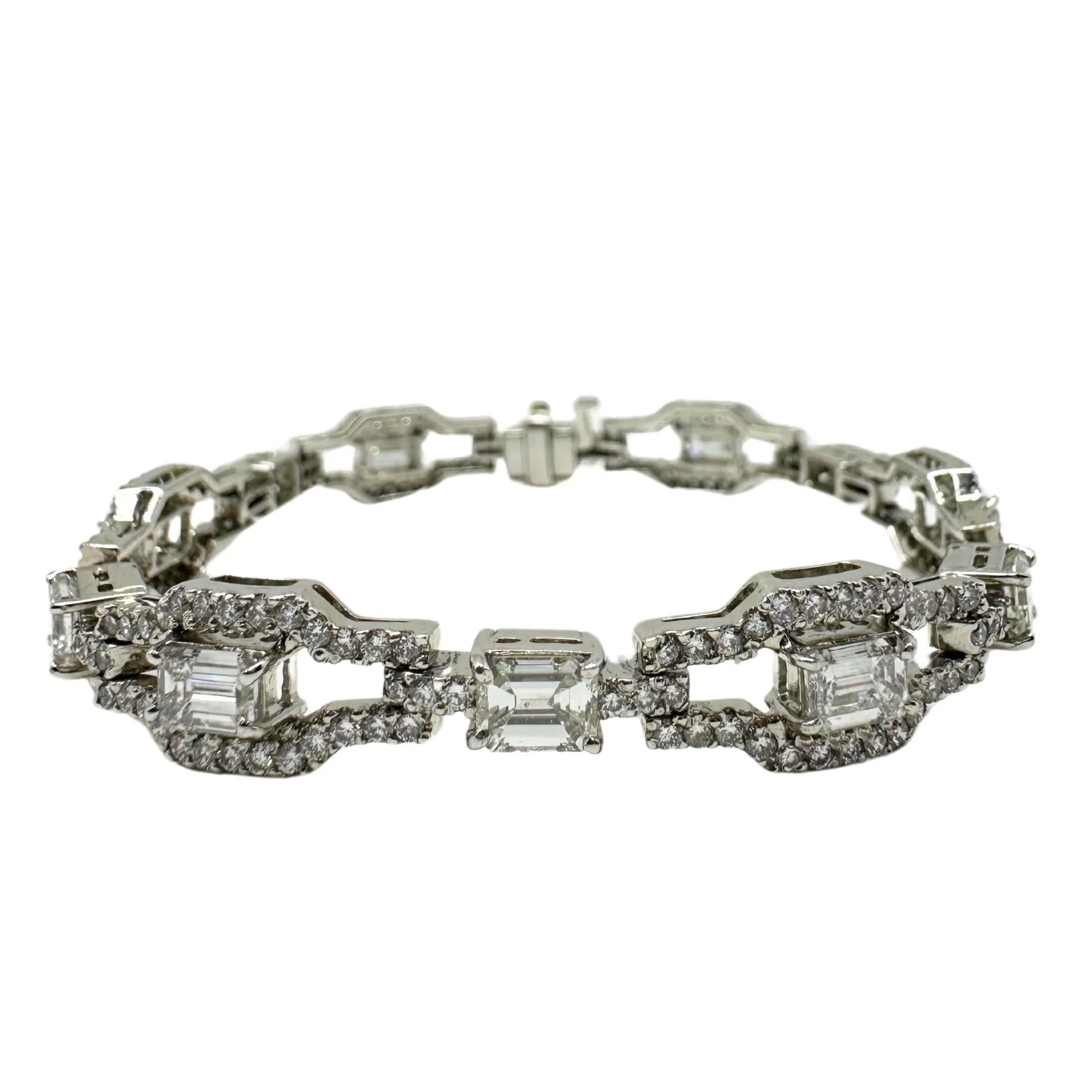18K White Gold Emerald Cut Diamond Bracelet - 6.5 inches