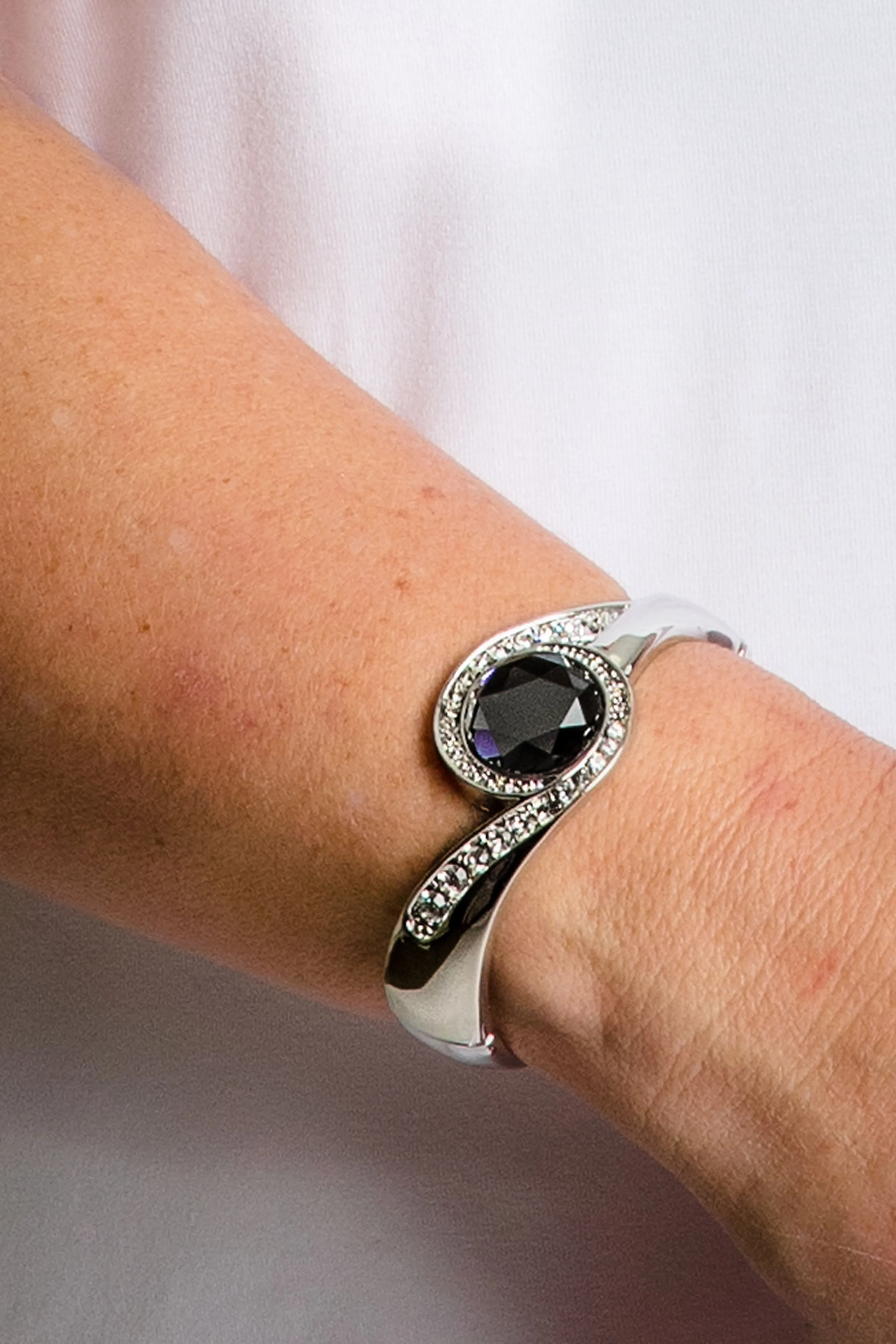 Ariel Bangle