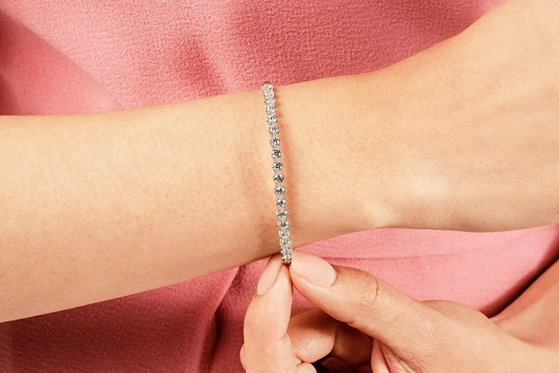 Blossoming Florals Diamond Bangle with 2.88 ct.(finished) 3.5mm