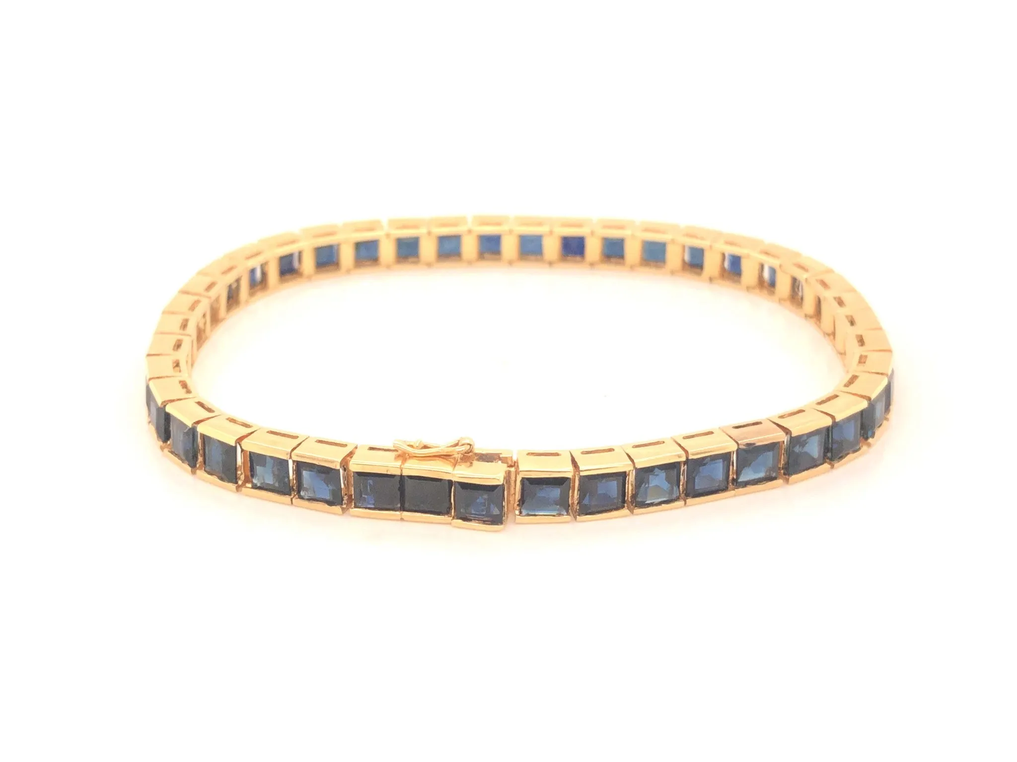 Blue Sapphire Tennis Bracelet in 14k Yellow Gold