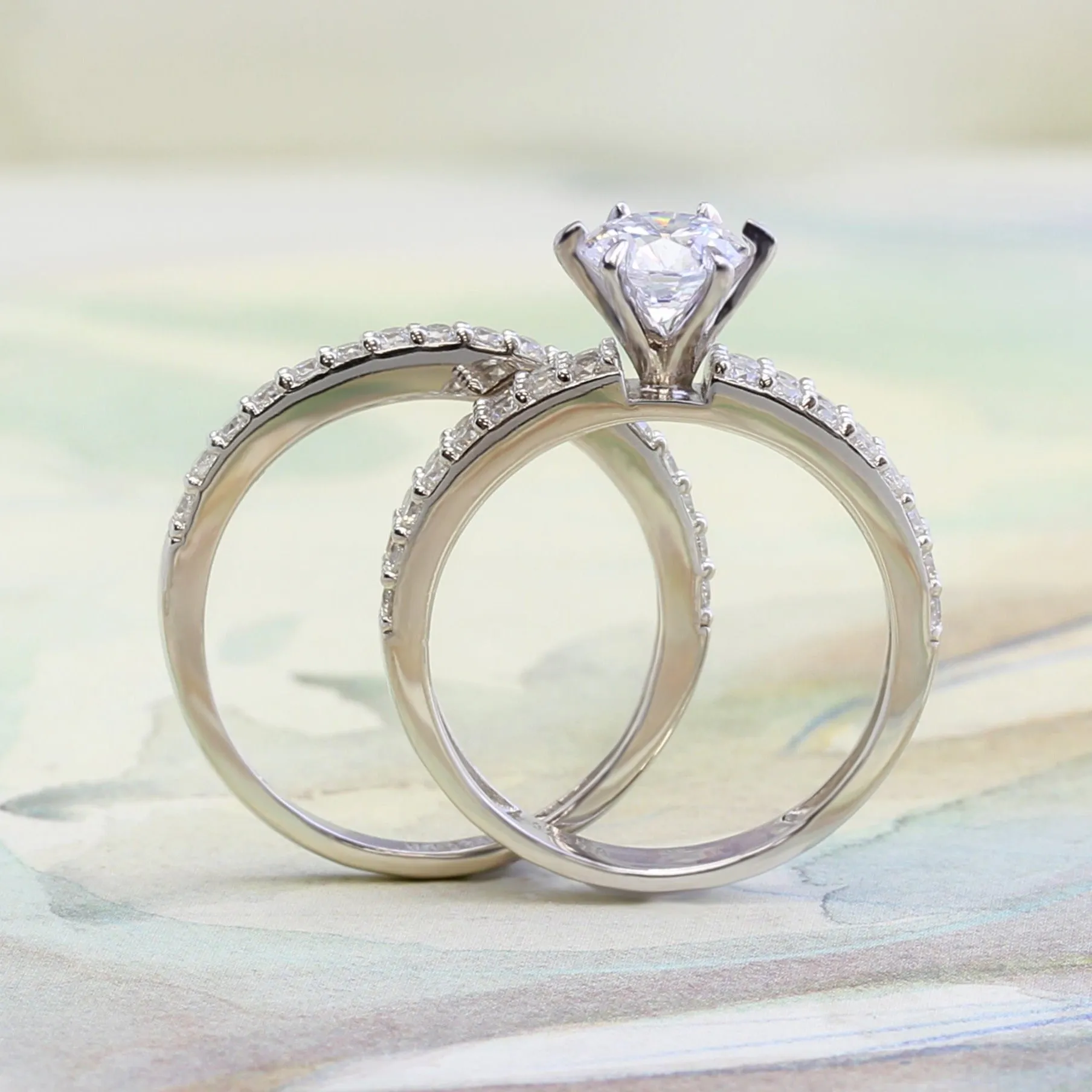 Chic Modern Flat Bridal Ring Set, 1.2 CT