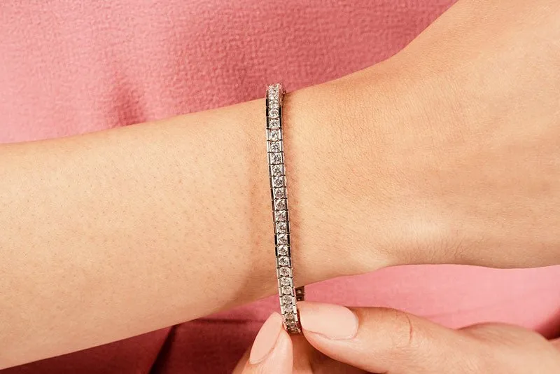 Classic Diamond Box Lab-Grown Diamond Tennis Bracelet with 6.63 ct.(finished) 3.25mm