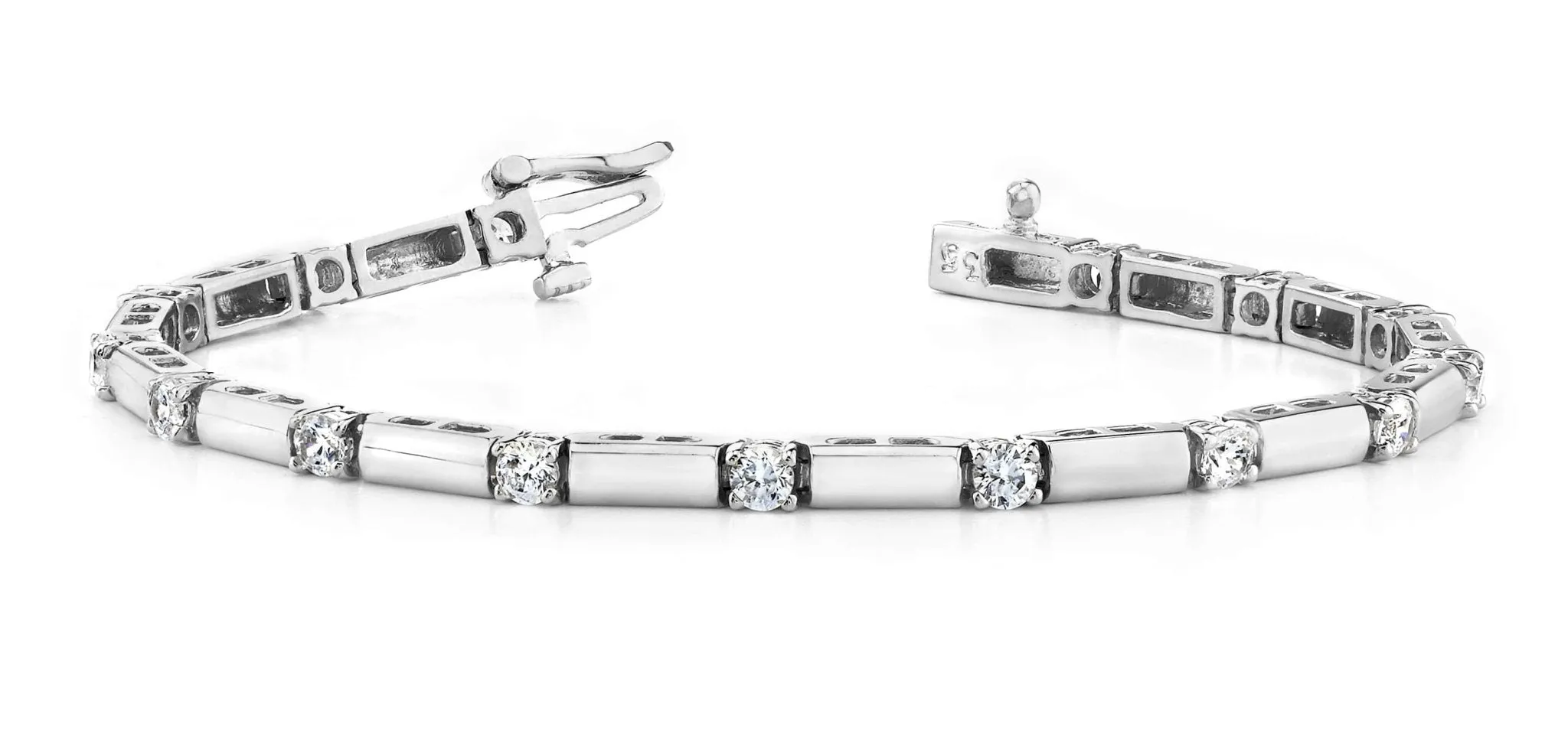 Clean Design Diamond And Bar Lab-Grown Diamond Bracelet with 1.53 ct.(finished) 3.0mm