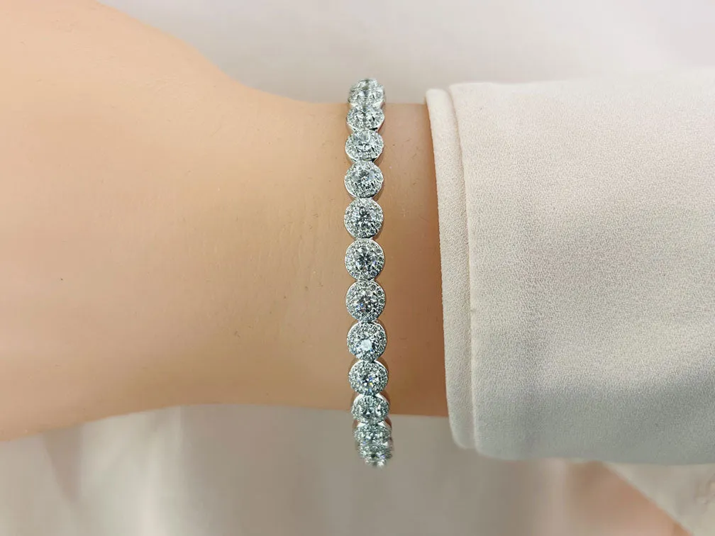Divinely Dazzling Halo Bangle Lab-Grown Diamond Bracelet with 4.31 ct.(finished) 1.1mm, 4.2mm