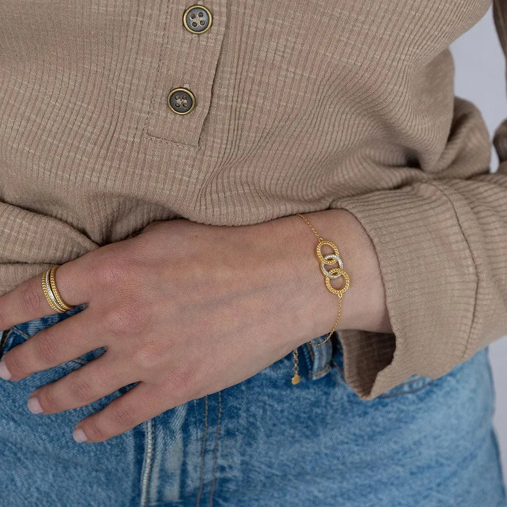 Empower Chain Bracelet