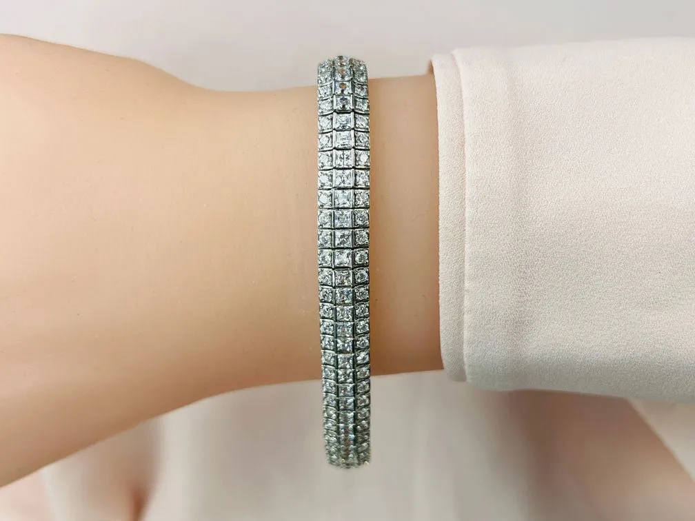 Exquisite Classic Diamond Bracelet with 9.82 ct.(finished) 2.0mm, 2.5mm
