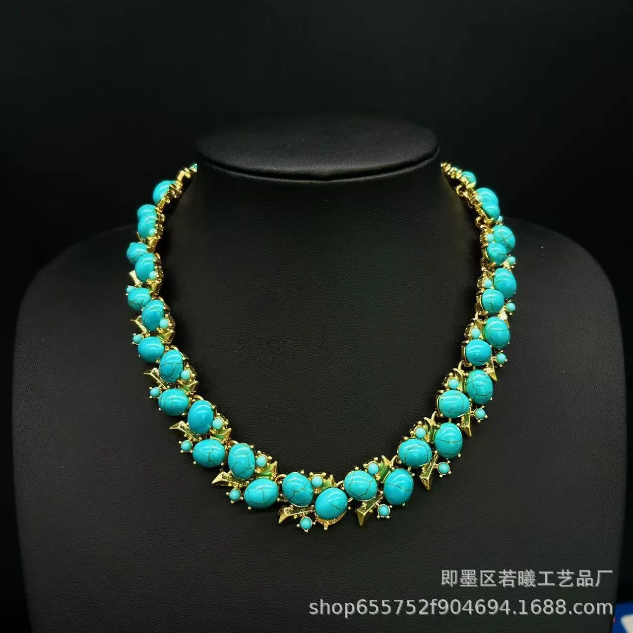 Fashionable Elegant Court Turquoise Necklace