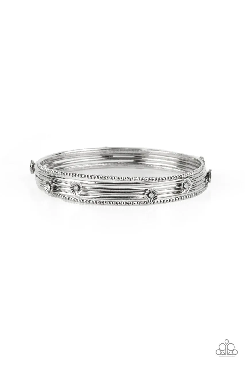 Flawlessly Floral White Paparazzi Bracelet