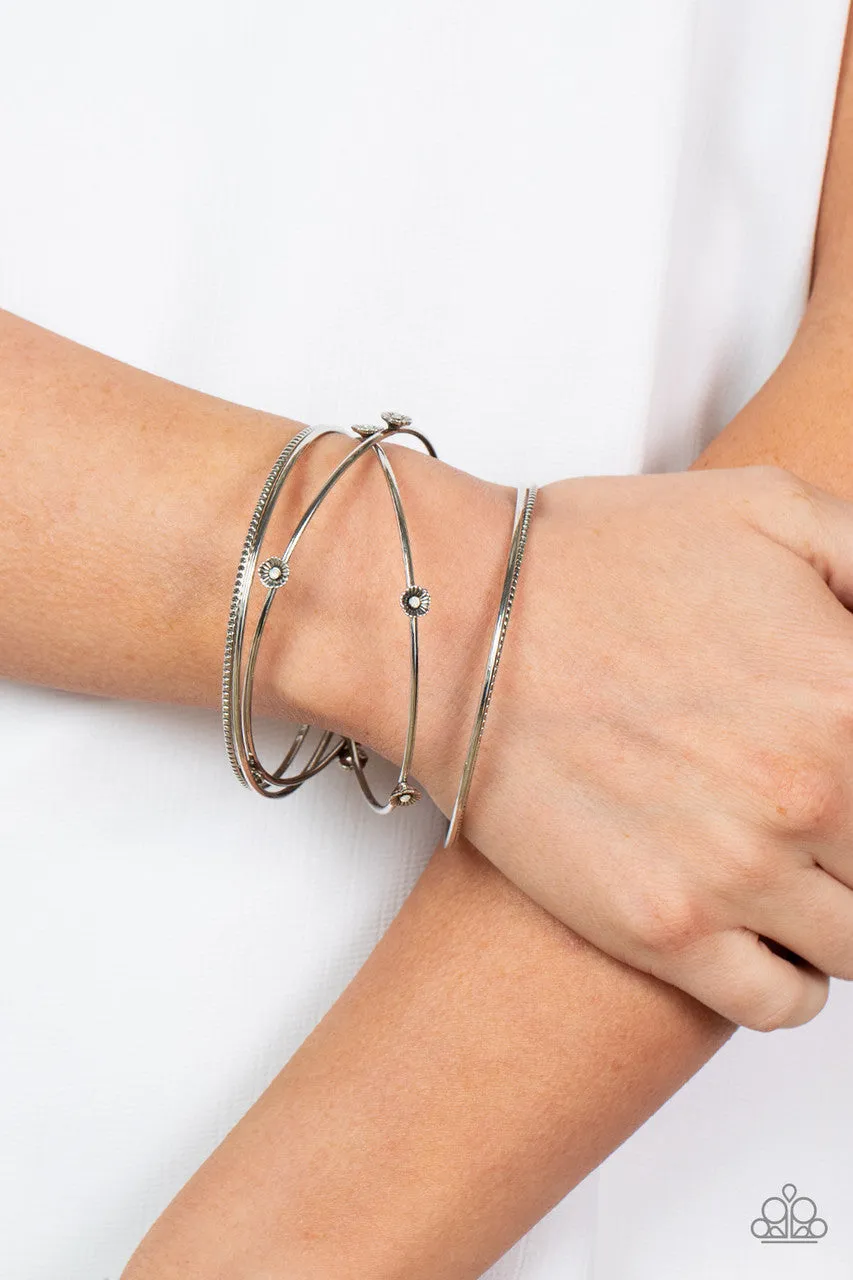 Flawlessly Floral White Paparazzi Bracelet