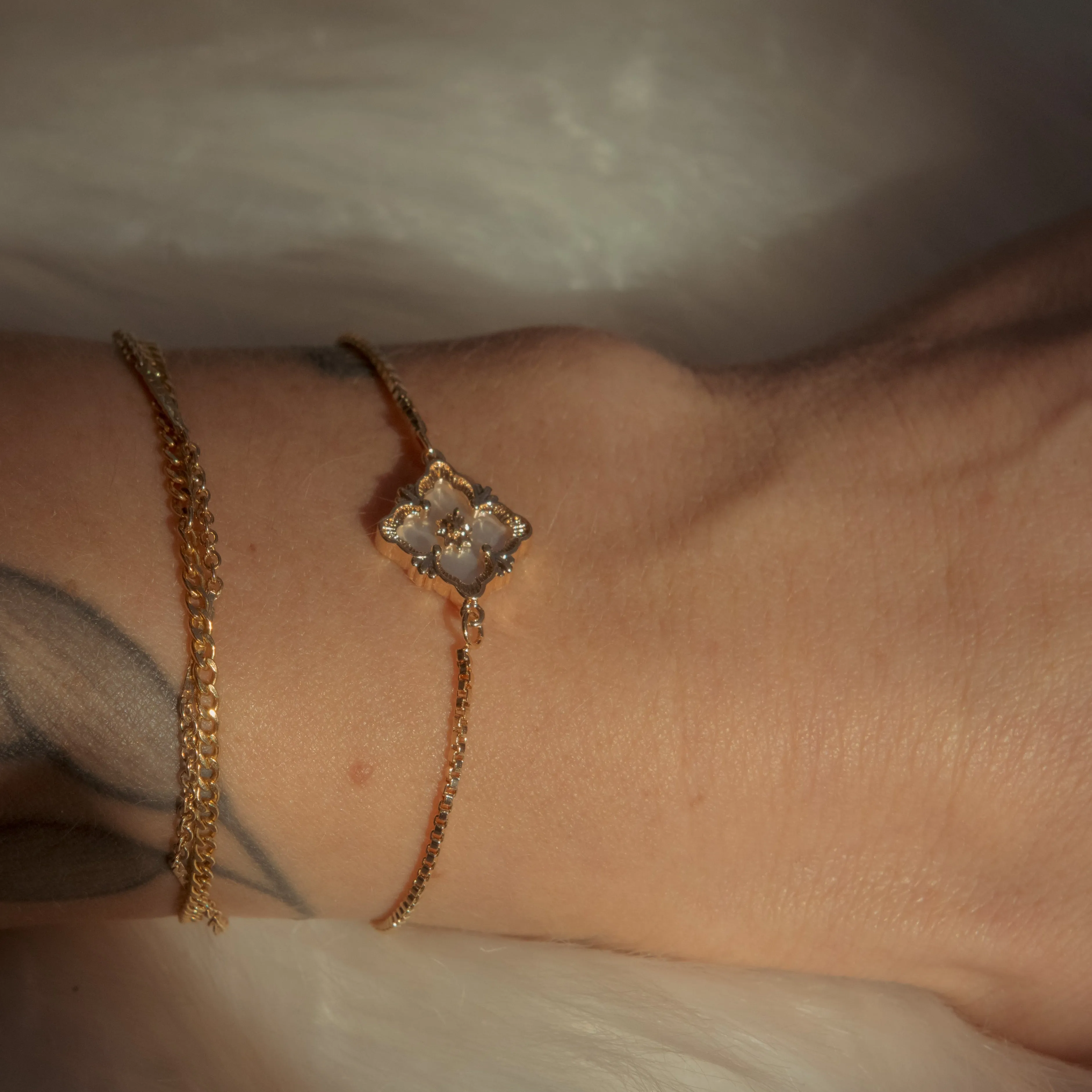 Floral Mother of Pearl Adjustable Bracelet