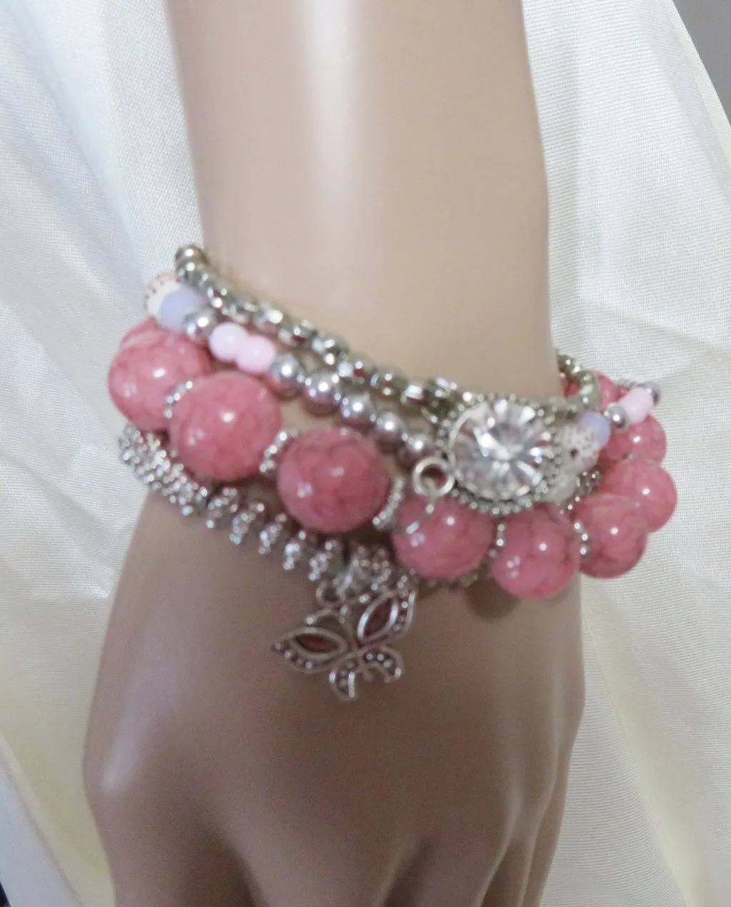 Lovely Pearl Queen head Bracelet