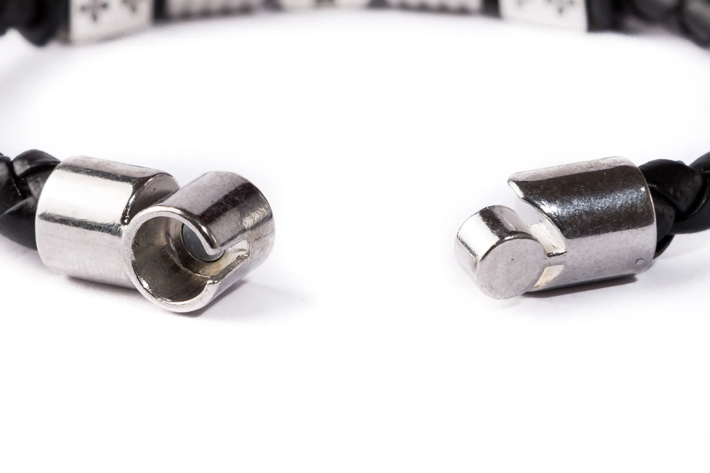 Magnetic Leather Bracelet - Madrid C