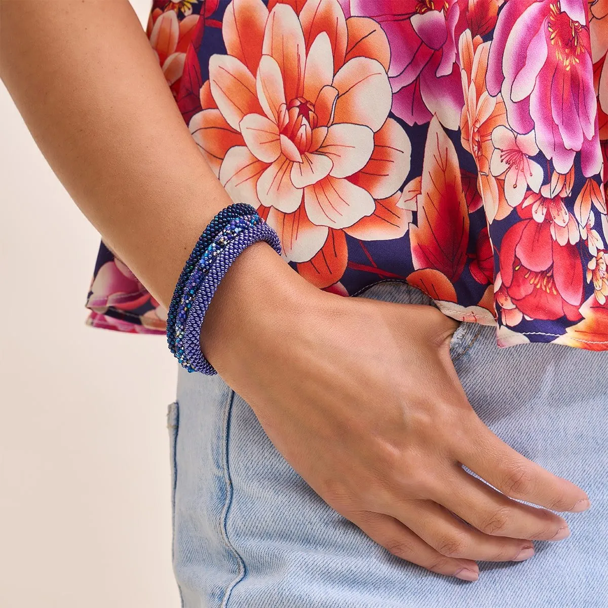Midnight Pearl | Himalayan Glass Bead Bracelet