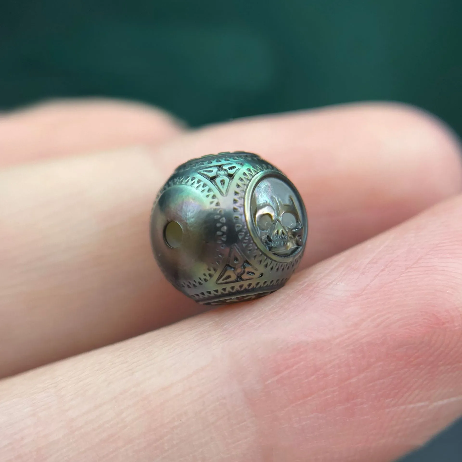 Natural Tahitian Hand-Carved Skull Black Pearl Bead