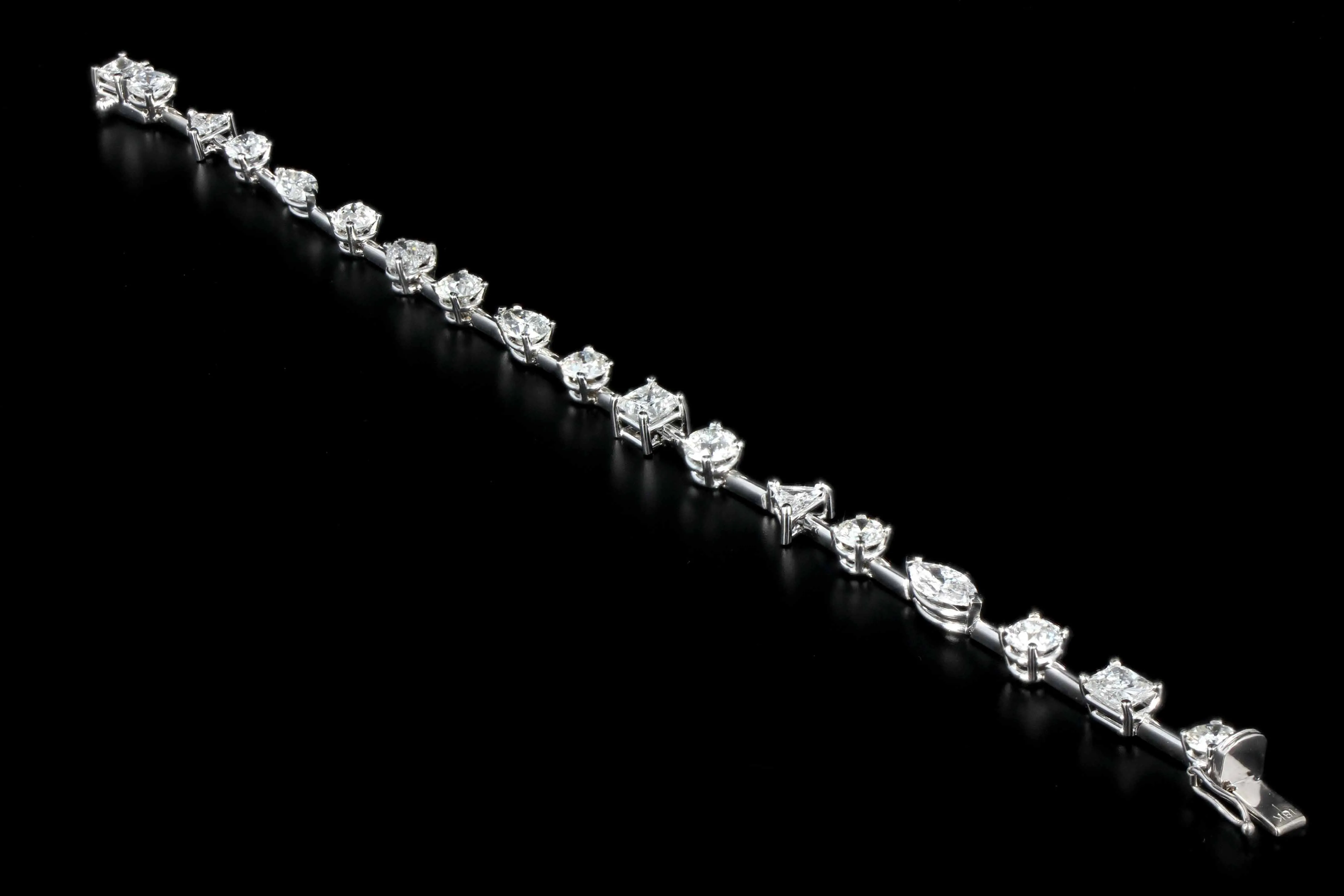 New 18K White Gold 7.51 Carat Mix Diamond Bracelet