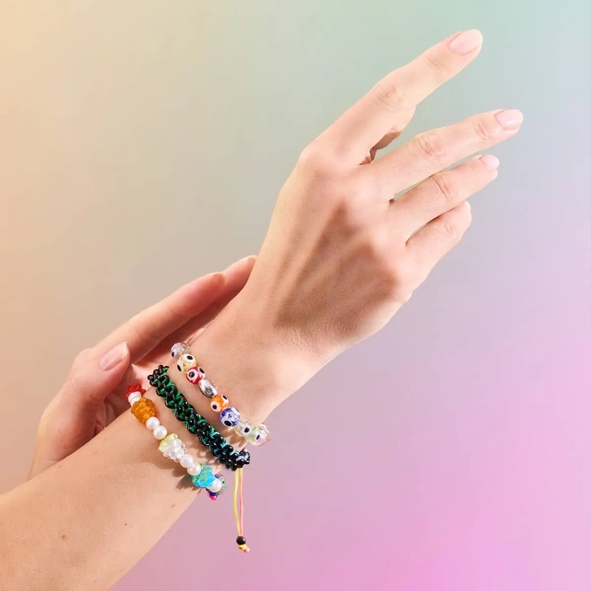 Rainbow x Ivory Pearl | .925 Sterling Silver | Berry Bracelet