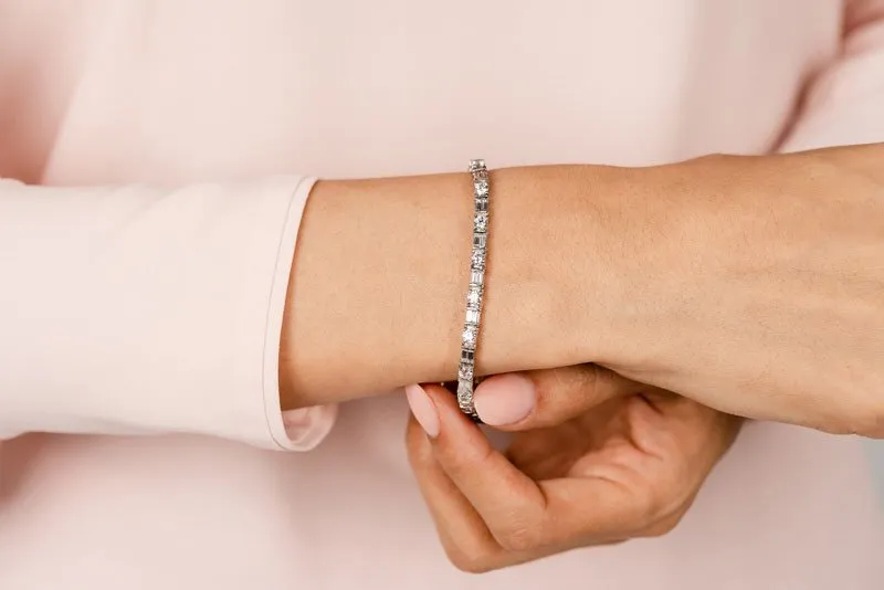 Round And Baguette Lab-Grown Diamond Bracelet with 9.54 ct.(finished) 4x2mm, 4mm