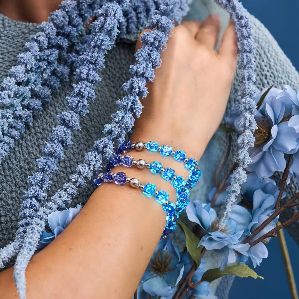 Sapphire | Silver | Firefly Glass Pebble Bracelet