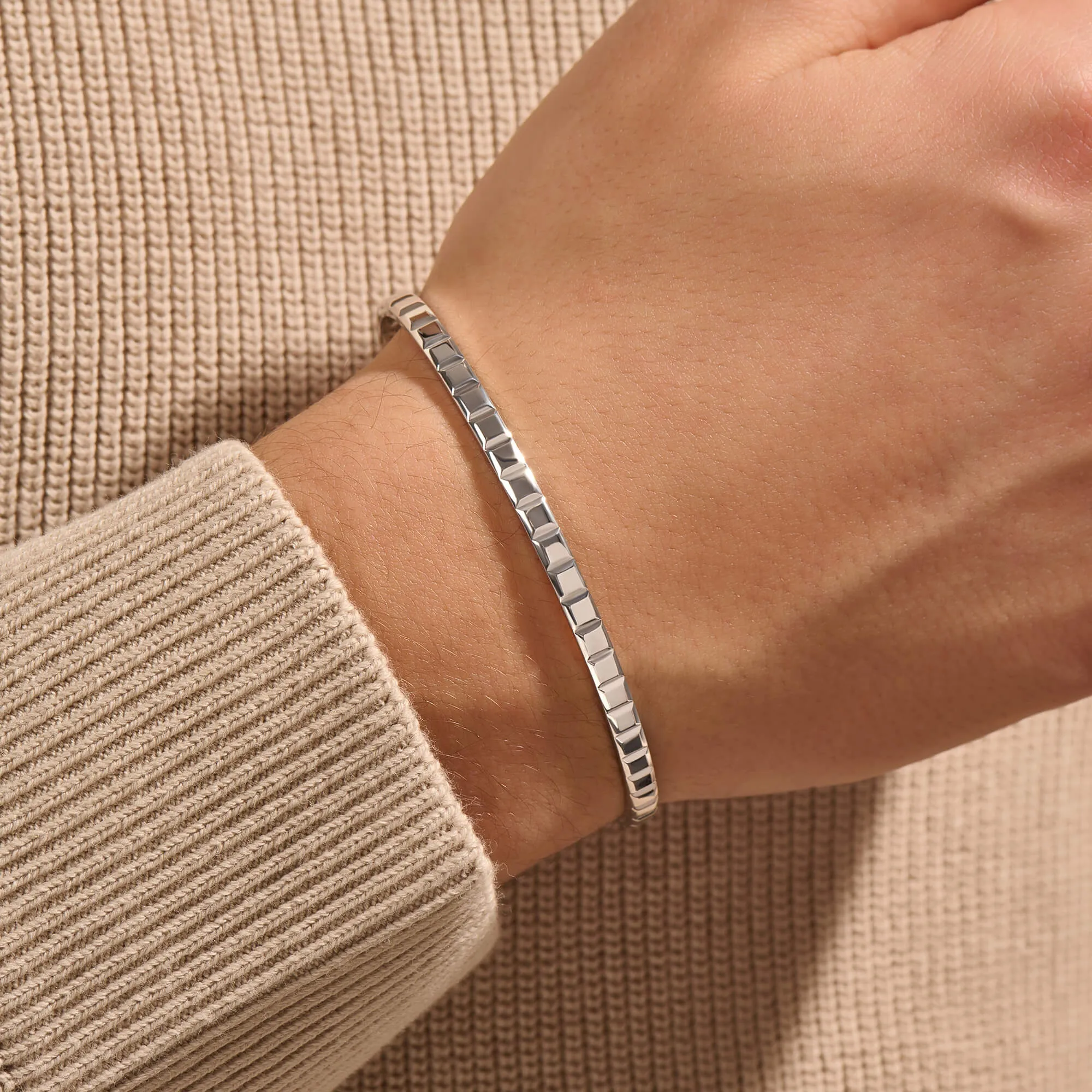 Square Cuff in Silver