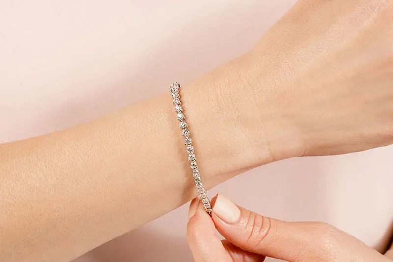 Timeless Three Prong Lab-Grown Diamond Tennis Bracelet with 12.40 ct.(finished) 4.7mm