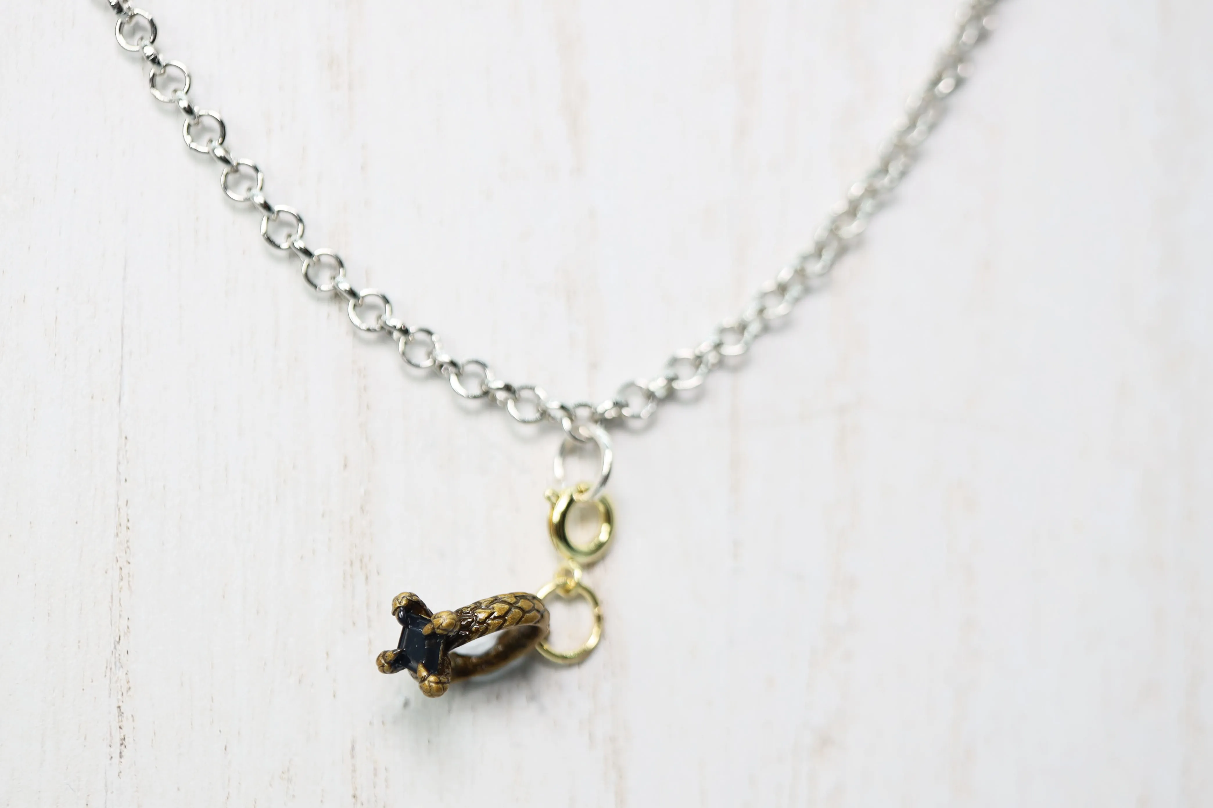 Traveler's Trinkets: Dragon Hoarde Ring Charm