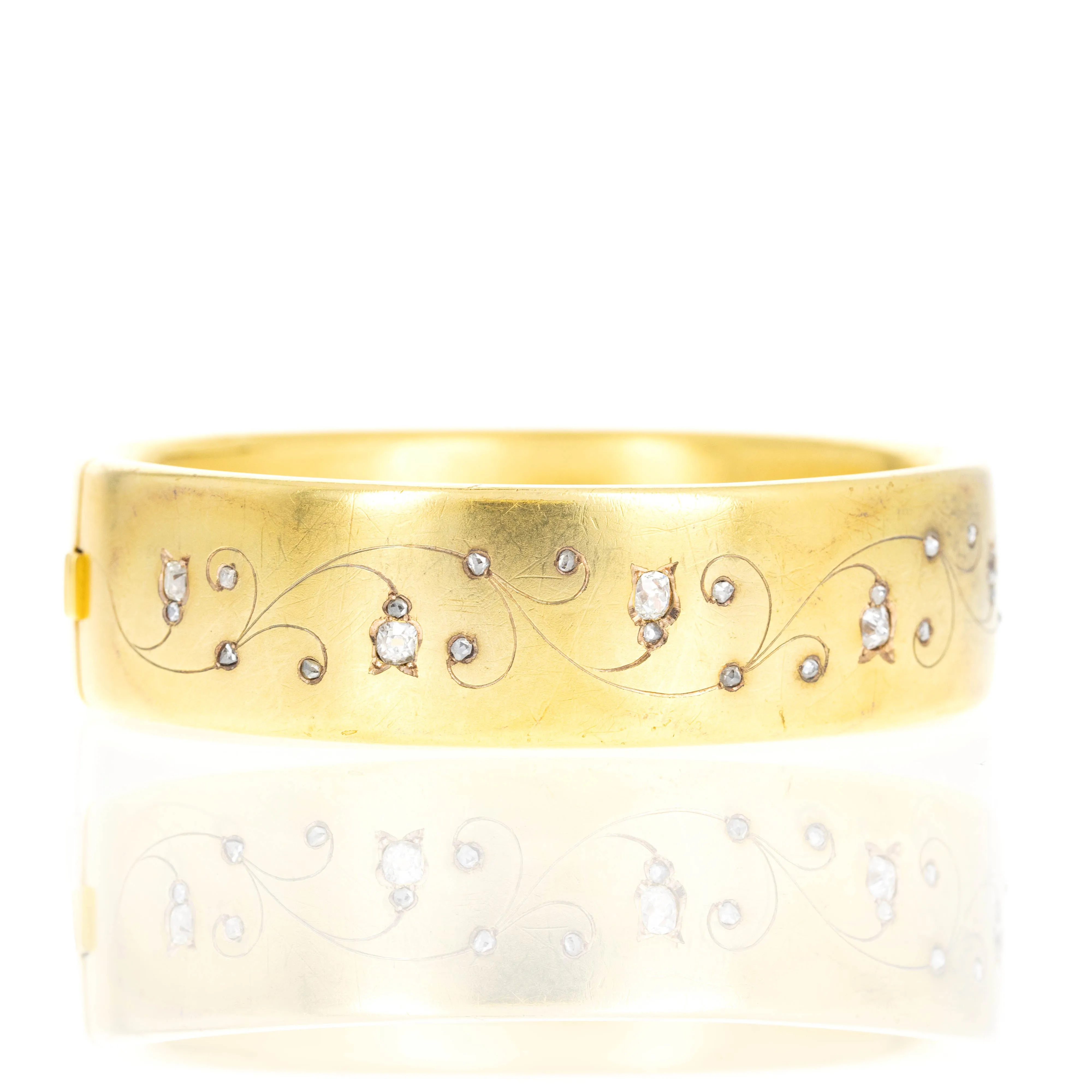 Victorian 18K Yellow Gold 0.75 Carat Rose Cut Diamond Brushed Bangle