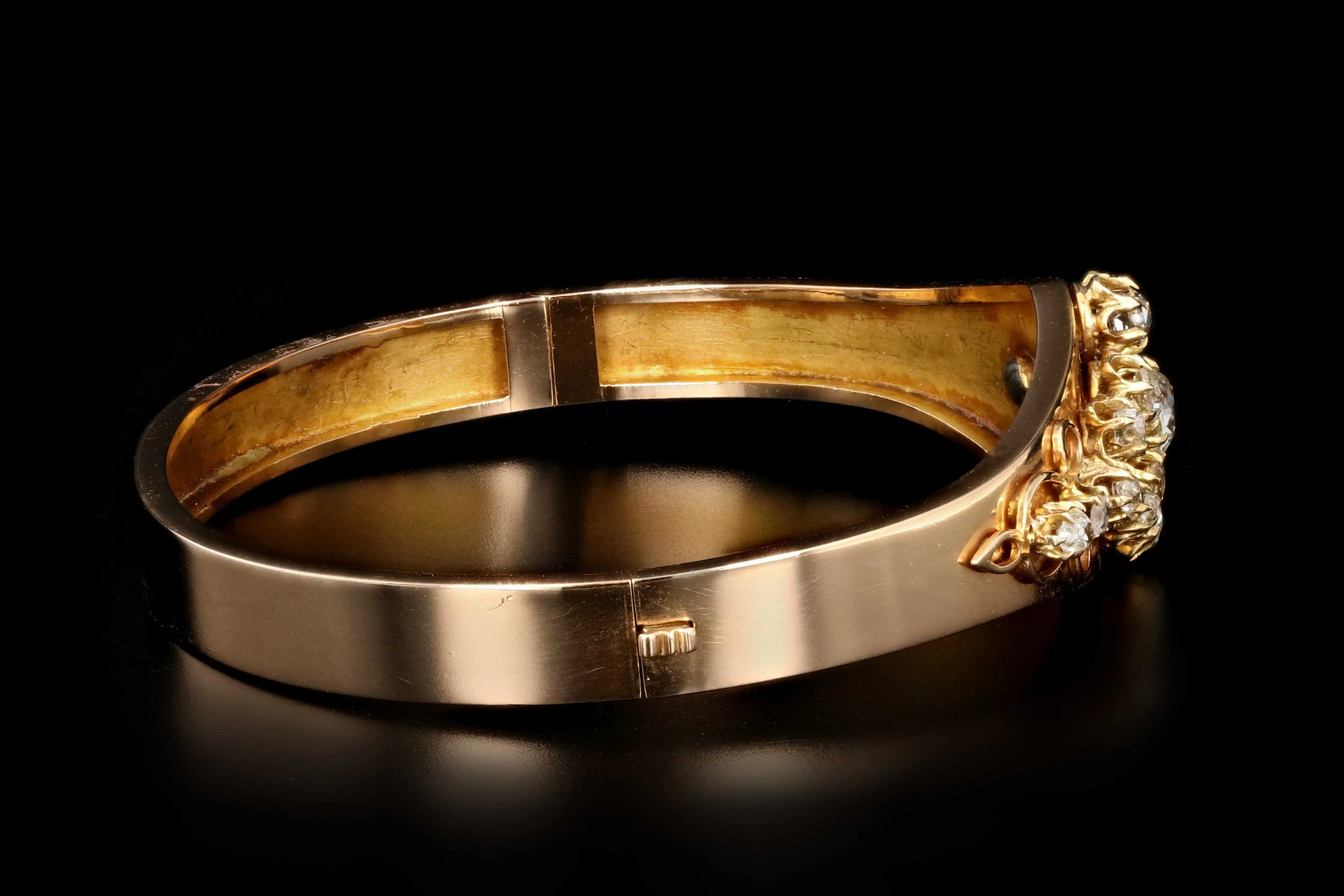 Victorian 18K Yellow Gold .6 Carat Old Mine Cut Diamond Bangle