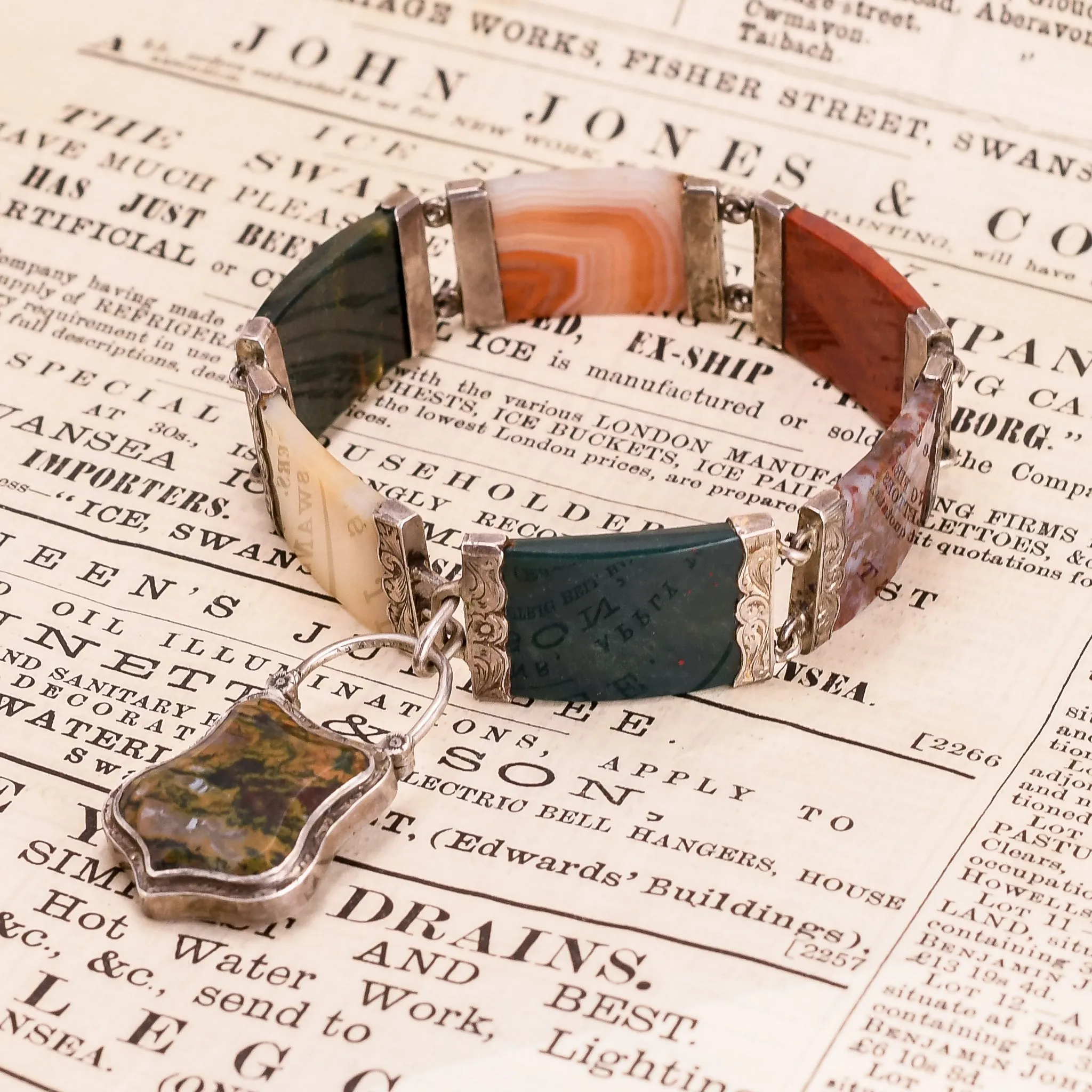 Victorian Scottish Agate Heart Padlock Bracelet