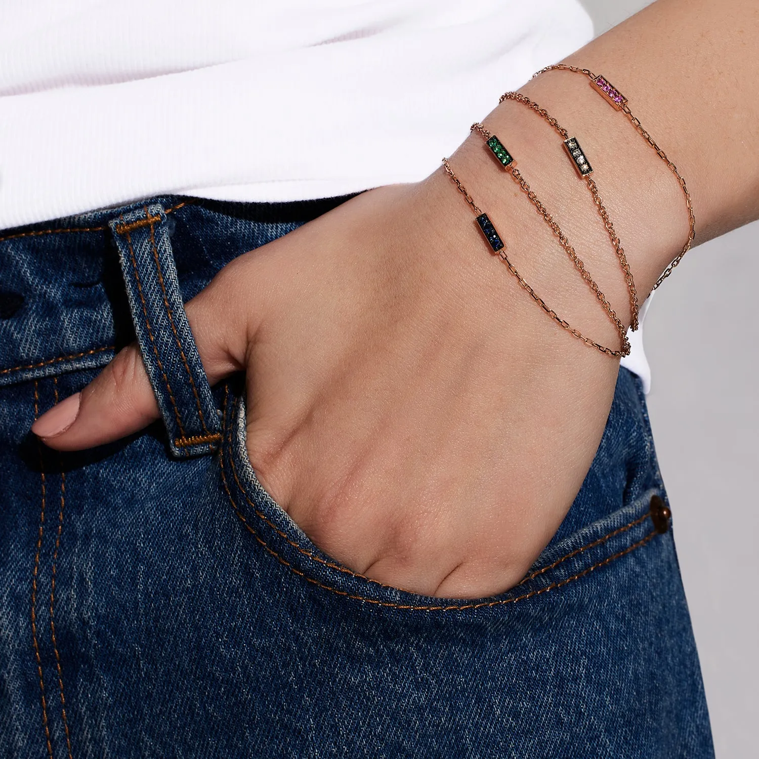 WF CLASSIC 18K GOLD AND SAPPHIRE BAR BRACELET