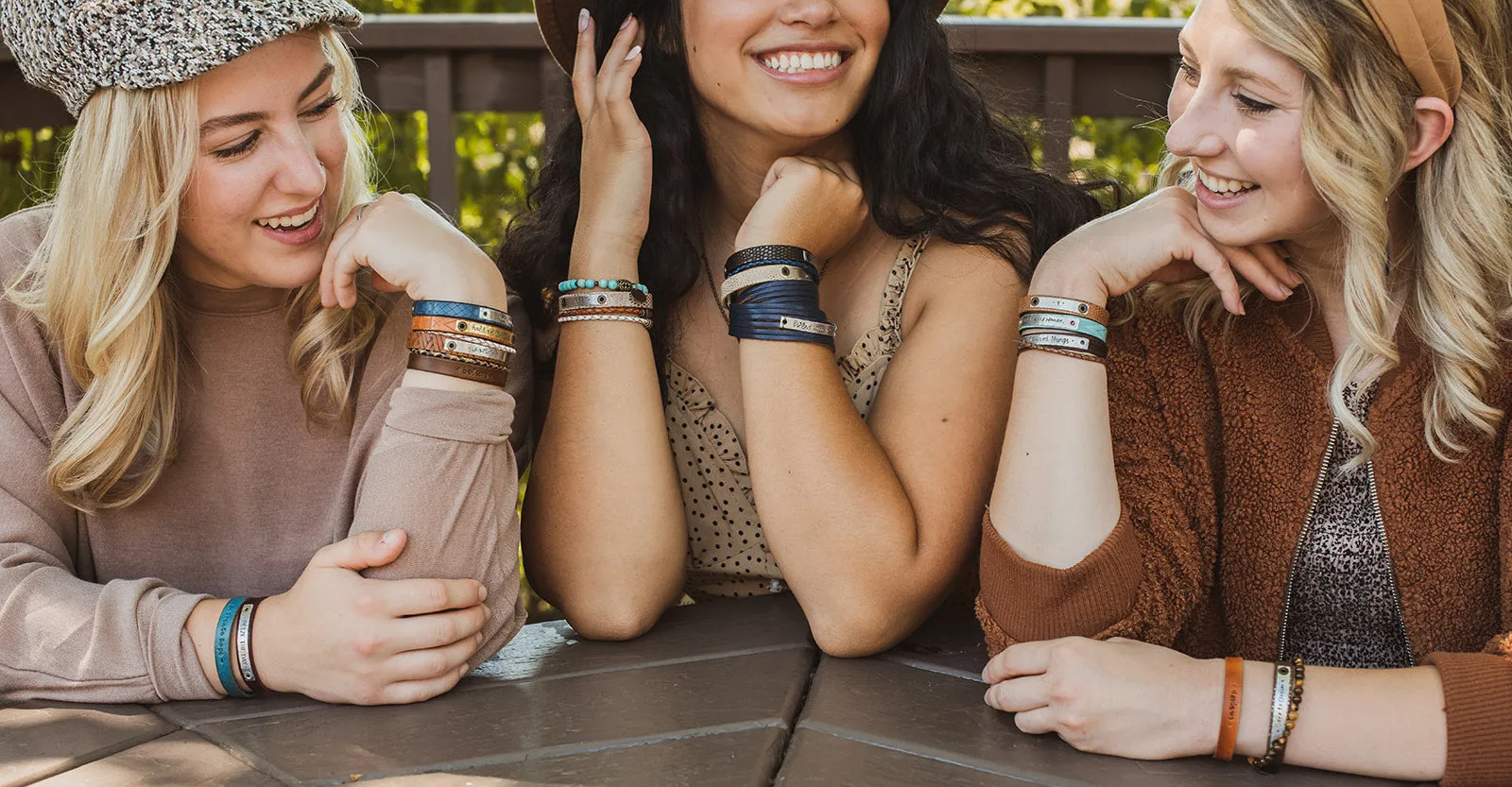 (Wholesale) BUNDLE: 🌺 Spring Blossoms | 30 Bracelets | Save $80